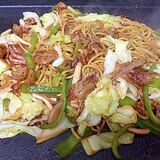 ホットプレートで屋台風焼きそば